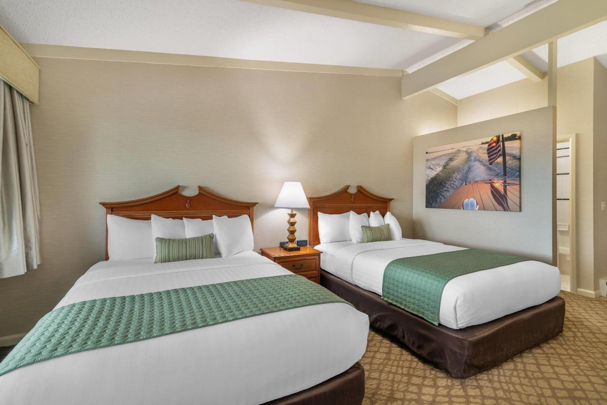 Queen Room with Two Queen Beds - Non-Smoking